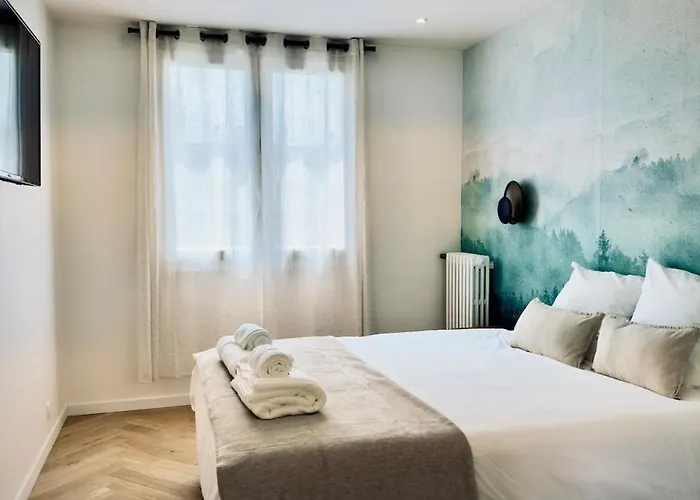 Cocoon 6p, Terrace With Eiffel Tower & Seine View * Париж