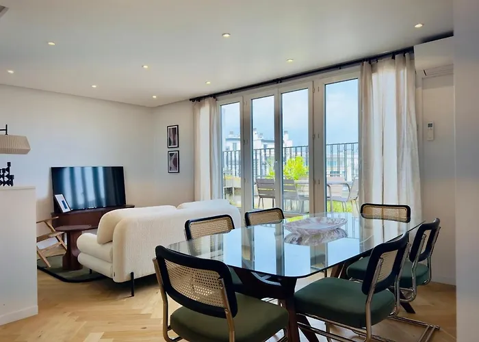 Cocoon 6p, Terrace With Eiffel Tower & Seine View Париж