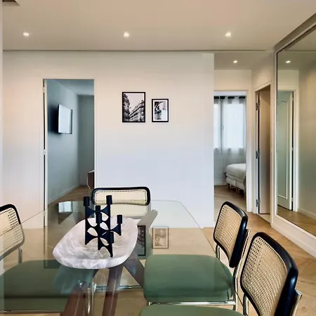 Cocoon 6p, Terrace With Eiffel Tower & Seine View パリ