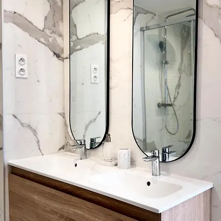 Cocoon 6p, Terrace With Eiffel Tower & Seine View Apartment *