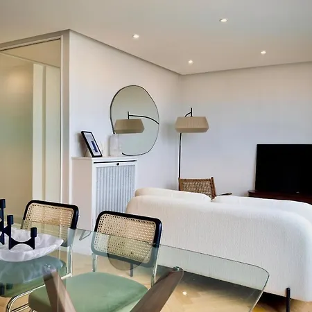 Apartment Cocoon 6p, Terrace With Eiffel Tower & Seine View *