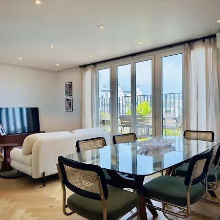 Cocoon 6p, Terrace With Eiffel Tower & Seine View パリ