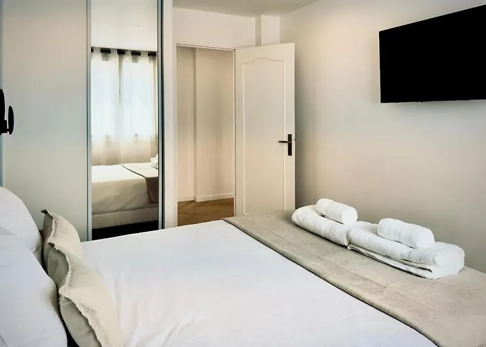 Cocoon 6p, Terrace With Eiffel Tower & Seine View Apartment