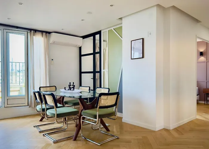 Apartment Cocoon 6p, Terrace With Eiffel Tower & Seine View *